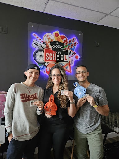 Roa Driving School Miami - Driver License/Licencia Conducción