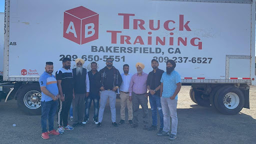 AB Truck Training School Bakersfield California | Best CDL Training and Testing School | Best Commercial Driving School