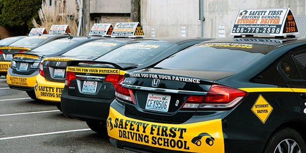 Escuela de Conducción en EE. UU.: Aprende a conducir, certificación y clases prácticas