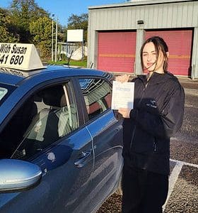 Entrenamiento de Conducción de Susan: Técnicas y Seguridad al Volante