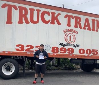 Número 1: Entrenamiento de Trucking School – Curso de Conducción de Camiones