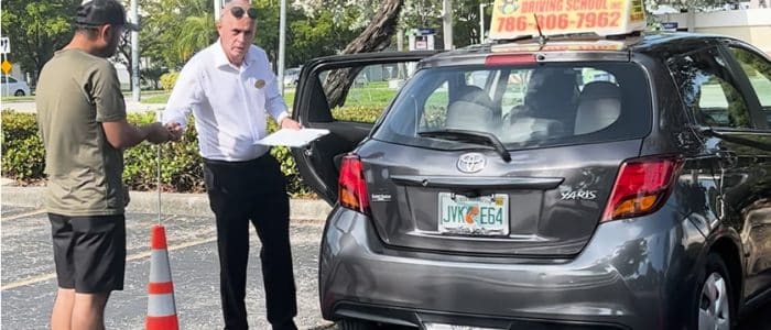 Autoescuela León – Clases de Manejo, Cursos de Conducción y Certificado de Conductor