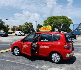 Escuela de Conducción AB Auto Driving y Tráfico – Cursos para Obtener Licencia
