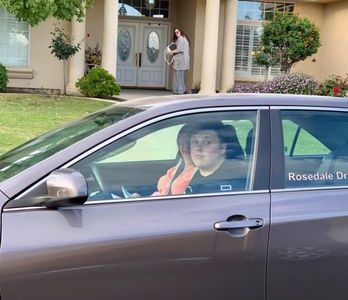 Escuela de Conducción Kern: Clases de manejo, exámenes y certificación