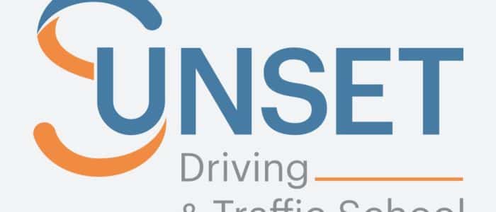 Escuela de Manejo Sunset: Conducción Nocturna, Tráfico y Seguridad Vial al Atardecer