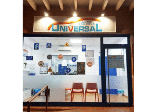 Escuela Universal de Manejo – Cursos de Conducción y Licencia de Conducir