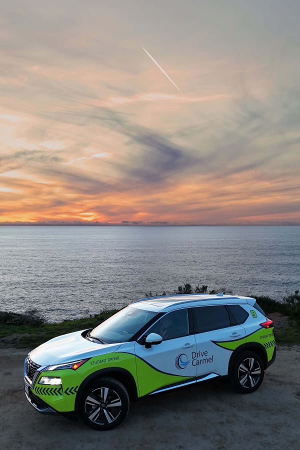 Drive Carmel: Ruta escénica por la costa de California – Paisaje impresionante y turismo
