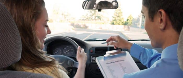 Escuela de Conducción Bumpers – Clases de Manejo Seguras y Profesionales