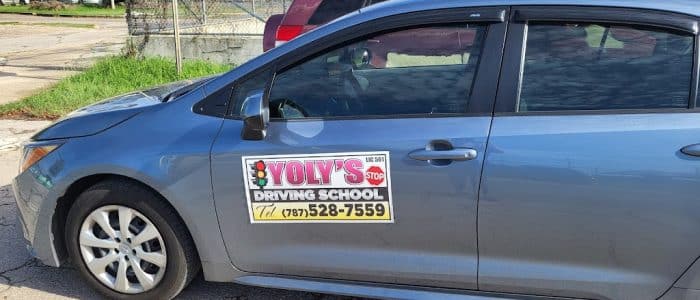 Escuela de Conducción YOLY – Clases de Manejo, Cursos de Licencia y Entrenamiento Seguro