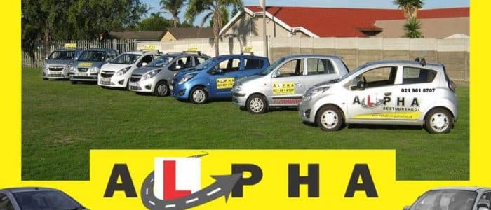 Escuela de Conducción Alpha: Clases de Manejo, Certificación, Prácticas y Seguridad Vial
