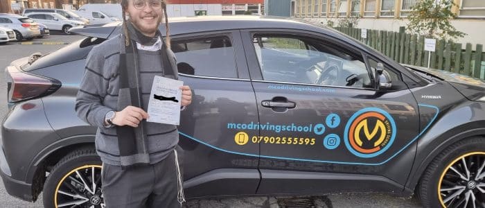 MCO Driving School – Escuela de Manejo Profesional | Clases de Conducción y Carnet en Español