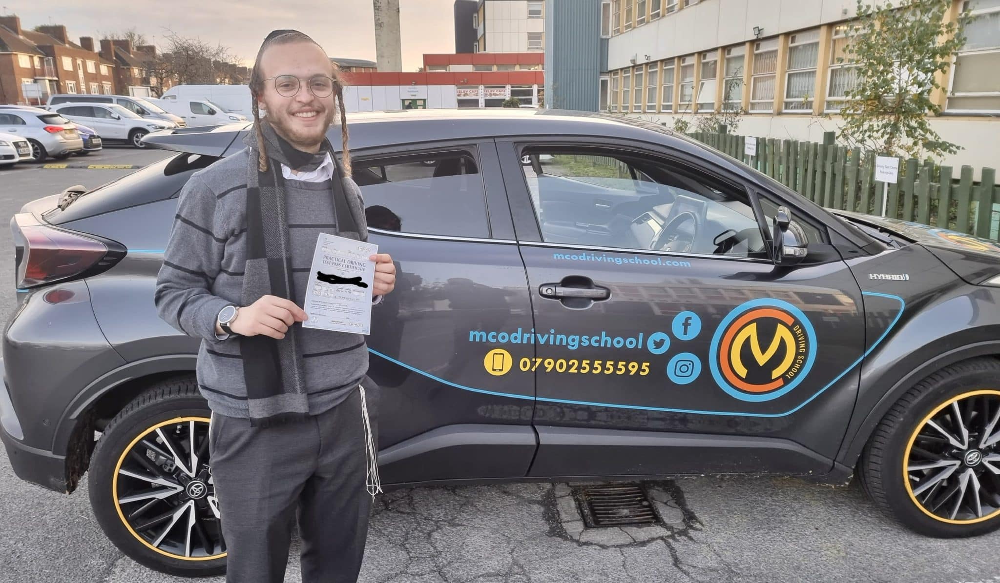 MCO Driving School – Escuela de Manejo Profesional | Clases de Conducción y Carnet en Español