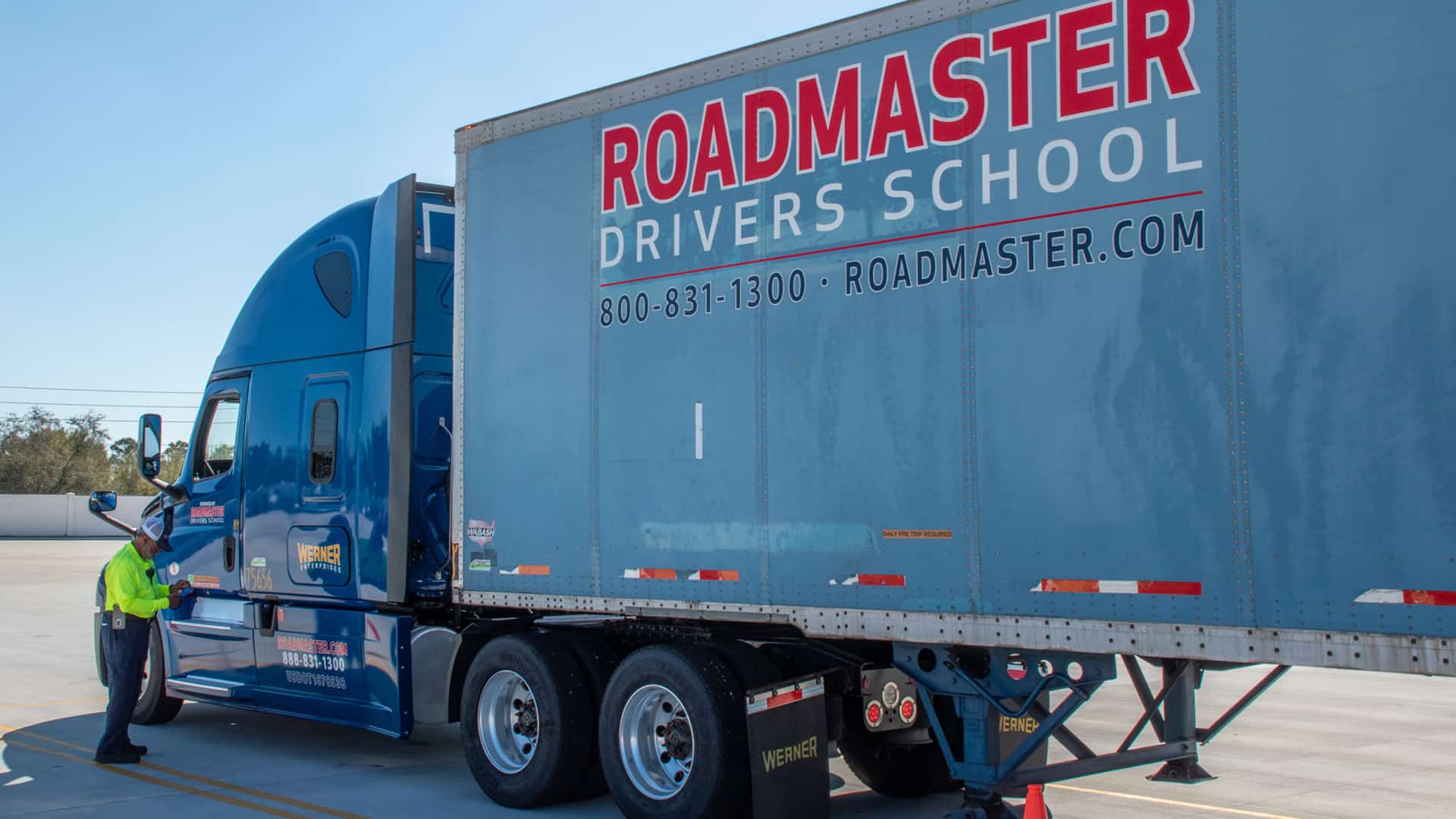 Escuela CDL en Orlando: Entrenamiento de Conductores de Camiones | Licencia Comercial en Florida