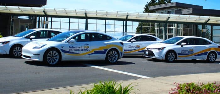 Escuela de Conducción Defensiva – Curso de Seguridad Vial para Manejo Seguro y Licencia