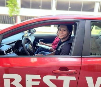 Escuela de Conducción Best Way Lydig – Clases de Manejo Profesionales y Certificadas