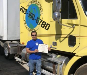 International Truck School – Escuela de Conductores de Camiones, Certificación CDL y Entrenamiento Profesional
