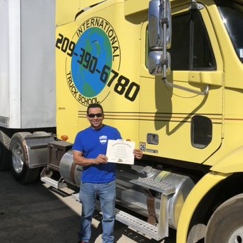 International Truck School – Escuela de Conductores de Camiones, Certificación CDL y Entrenamiento Profesional